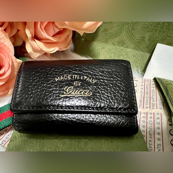 💯AUTHENTIC… GUCCI UNISEX Key Holder// Card Holder//Mini Wallet/ LEATHER. - Picture 2 of 8